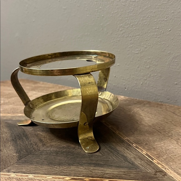 Gold pedestal candle holder - Picture 6 of 7